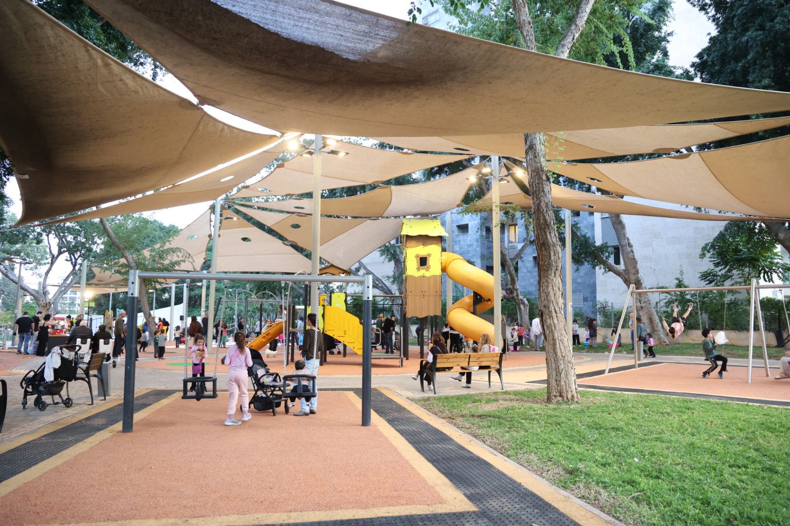 חגיגה בקריית אונו: גן הראשונים המחודש נפתח רשמית לקהל