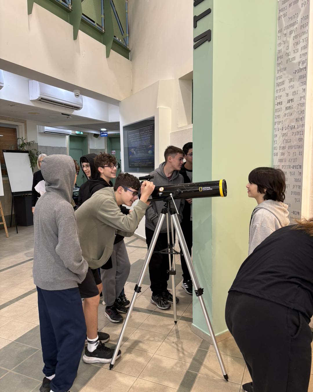 השמיים הם לא הגבול: 350 תלמידי קריית אונו חגגו את שבוע החלל הישראלי