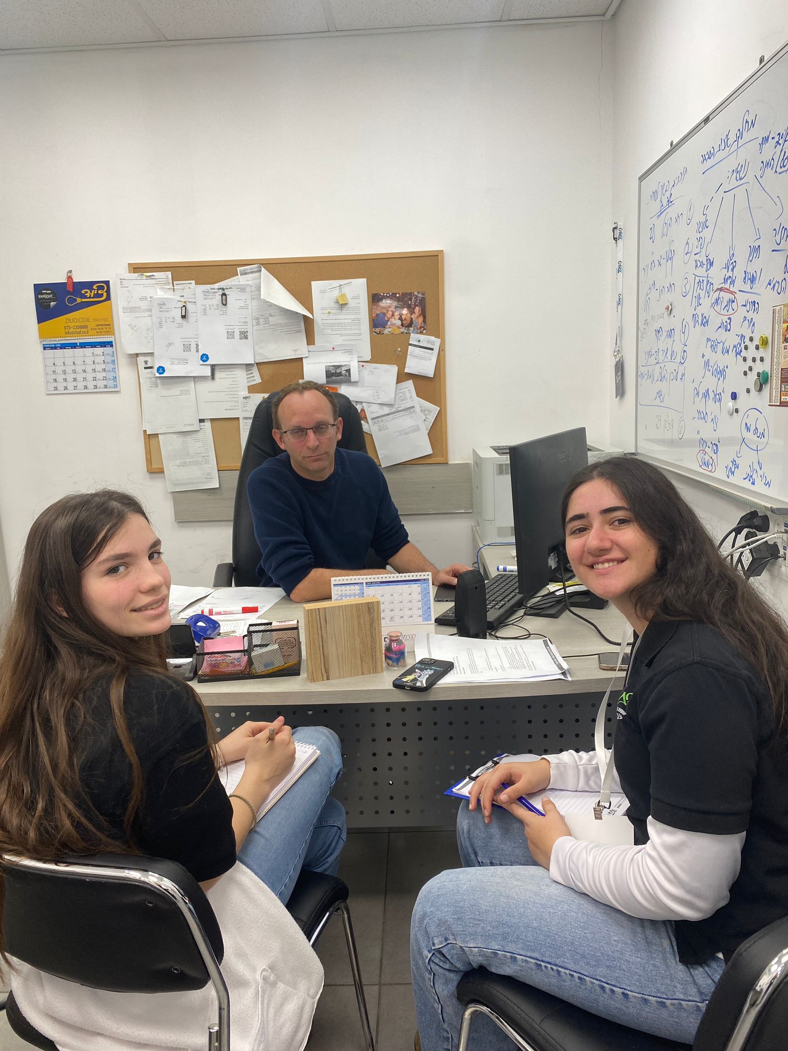 נציגי מועצת הנוער העירונית השתלטו על עיריית קריית אונו במסגרת יום חילופי שלטון