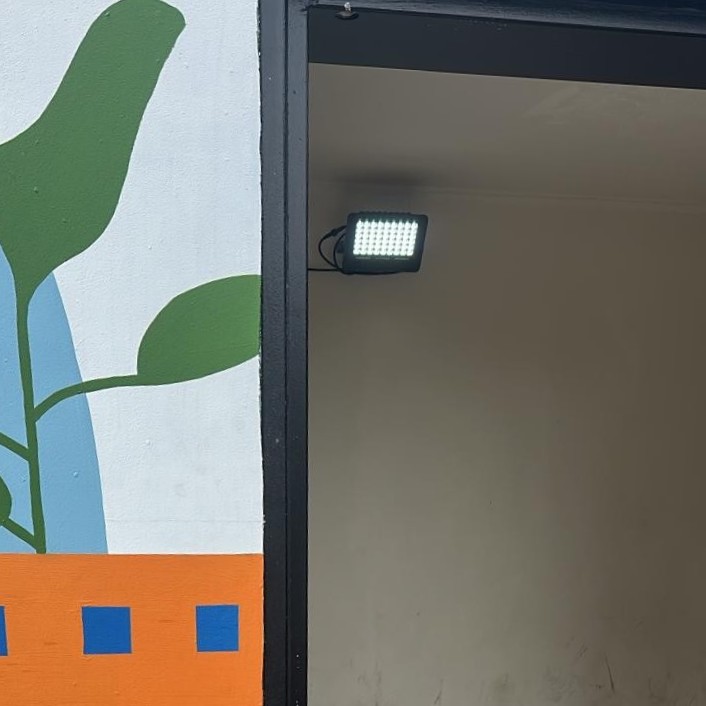 קריית אונו מציגה פתרון יצירתי למחסור בחשמל במיגוניות ברחבי העיר
