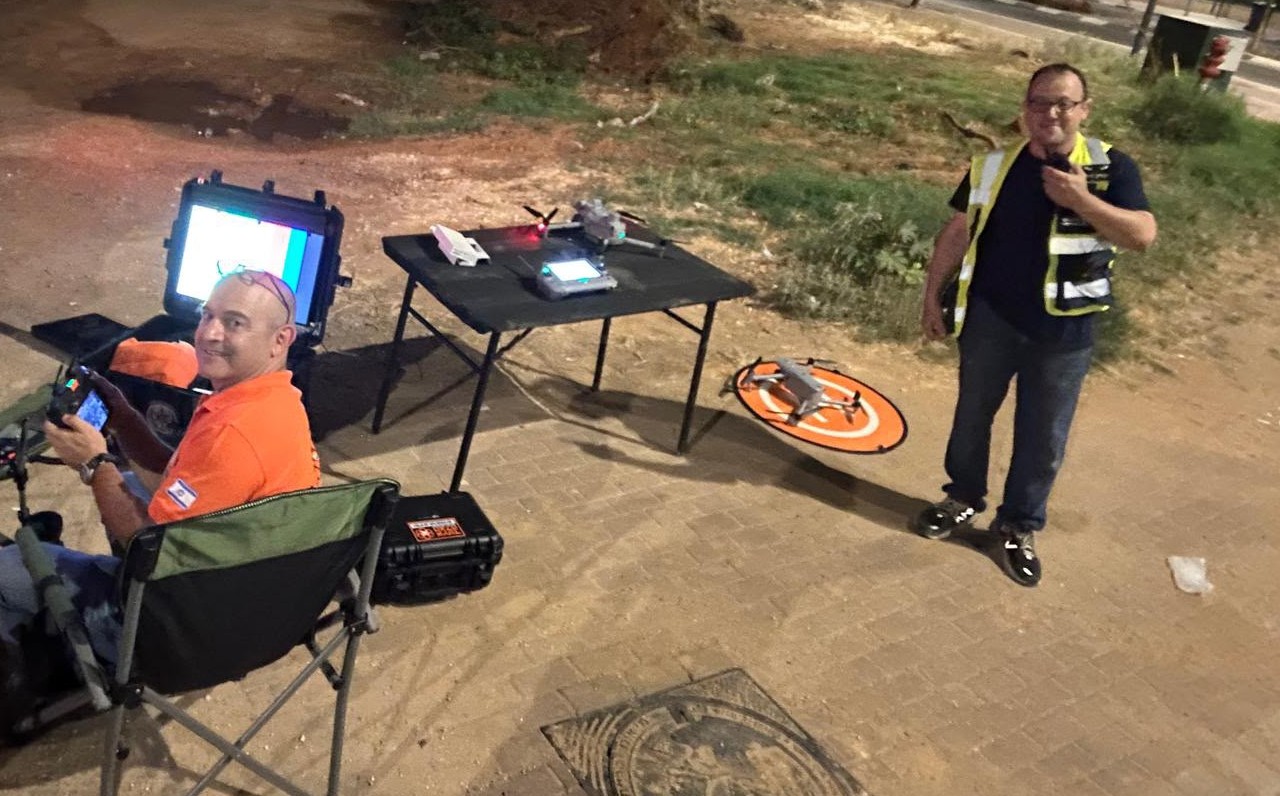 מבצע חיפושים נרחב בקריית אונו אחר נער בסיכון הסתיים בשלום